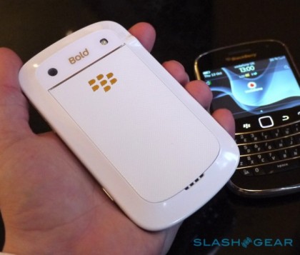 BlackBerry Bold 9900 White