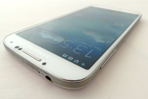 Samsung-Galaxy-S4-Front-Edge