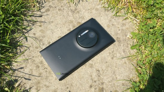 Lumia EOS back leak