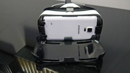 As you can see the Galaxy Note 4 fits snugly into the Gear VR.